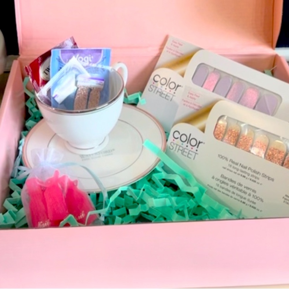 Color street Forbidden Orchid and Coming up Rose Gold with a Waterford Tea Set!!